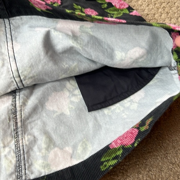 Rose Corduroy Skirt #014 - Picture 3 of 8